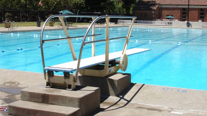 【水ダウ】紙飛行機×高飛び込みキャッチ─10メートルはどのくらい怖い?